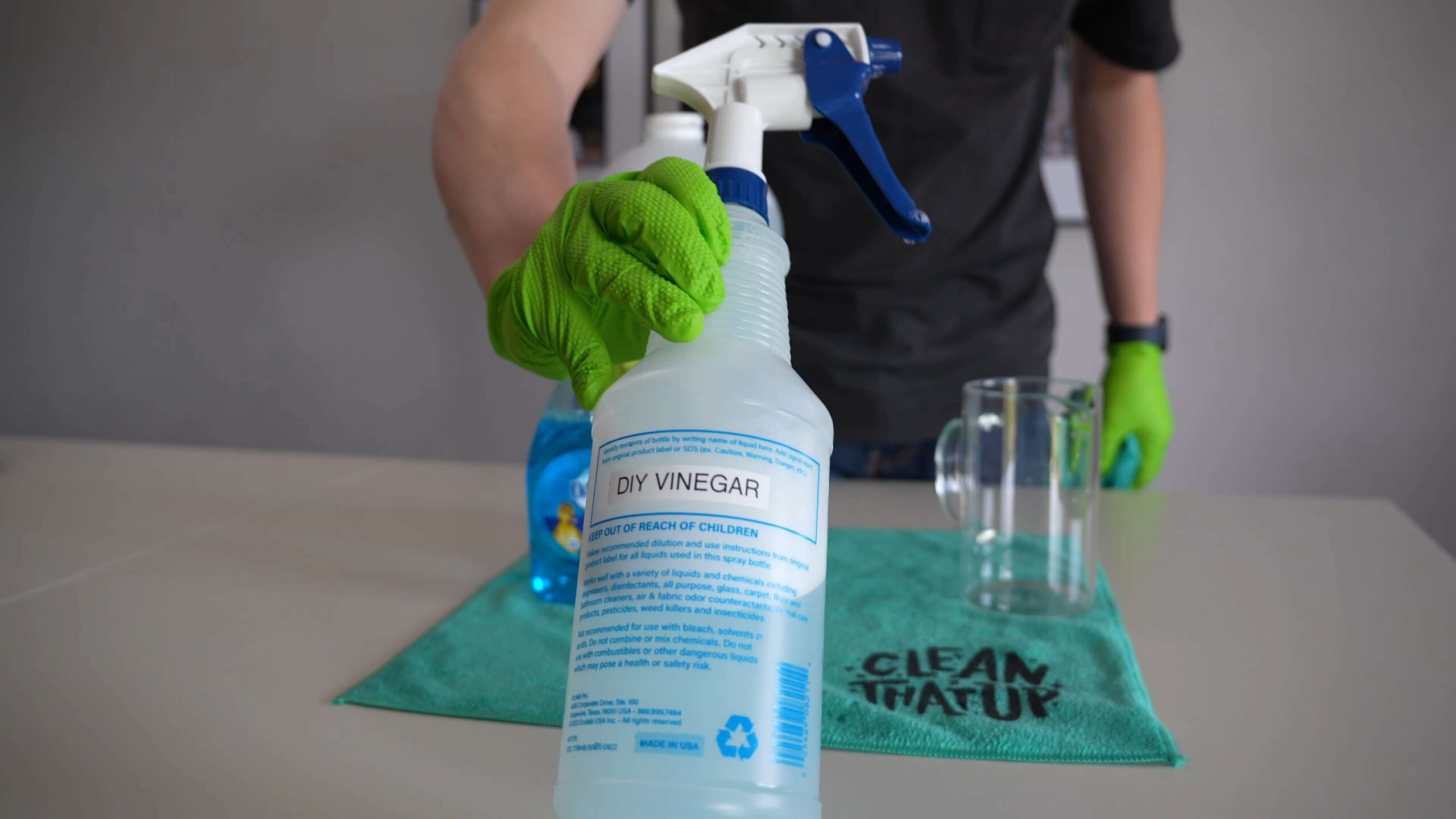 Vinegar and soap grime removal